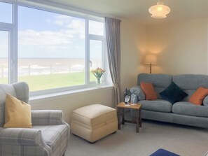TV - 2 bedroom accommodation in Walcott, near Happisburgh (Walcott, near Happisburgh)
