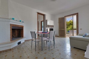 Apartment | Esszimmer