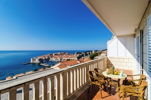 Apartment (Premium Two Bedroom Apartment with Ba) | Beach/ocean view - Apartments Bonavista (Dubrovnik)