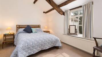 3 bedrooms, individually decorated, individually furnished, free WiFi