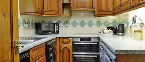 Dishwasher, high chair