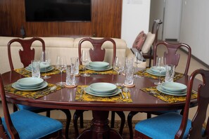 Apartment, Multiple Beds | Dining - 3-bedroom Apartment in Tema - Chez Akwasi (Tema)