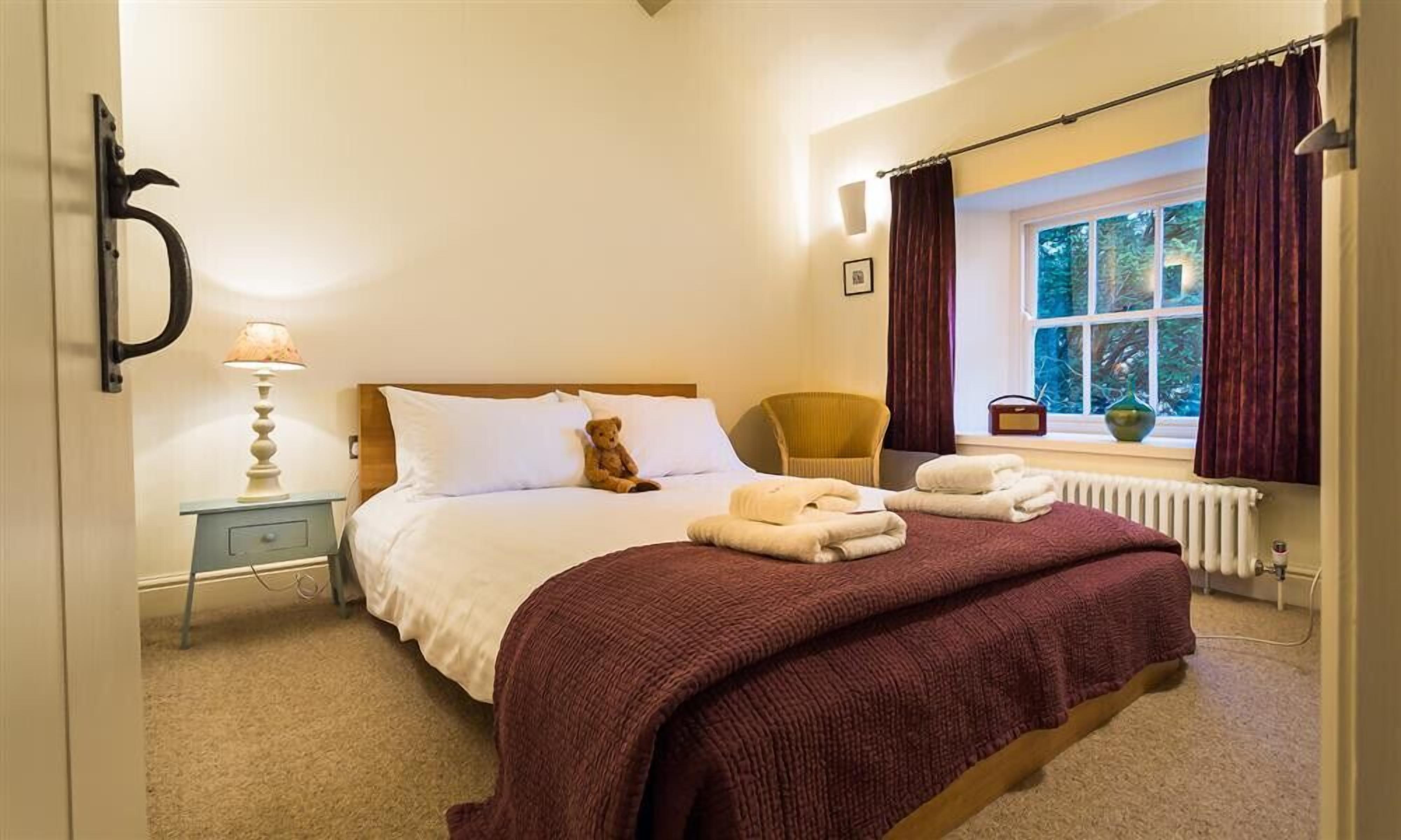 3 bedrooms, individually decorated, individually furnished, free WiFi
