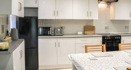 1 bedroom accommodation in East Kirkby, near Horncastle