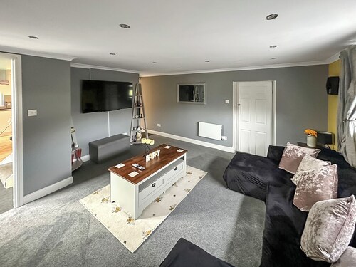 2 bedroom accommodation in East Kirkby, near Horncastle