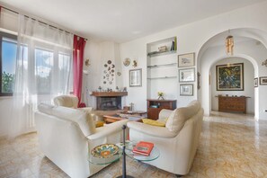 Interior - 2947 Aia del Convento by Barbarhouse (Diso)