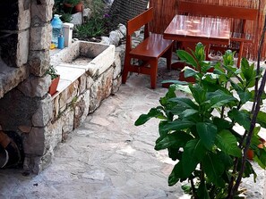 Apartment (One Bedroom Apartment with Balcony an) | Balcony