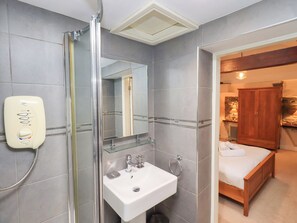 4 bedrooms, individually decorated, individually furnished, free WiFi - Old Coach House (Ambleside)