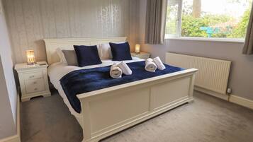 Cottage | Interior