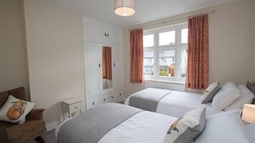 3 bedrooms, individually decorated, individually furnished, free WiFi