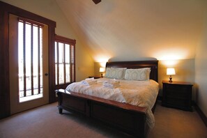 5 bedrooms, WiFi, bed sheets