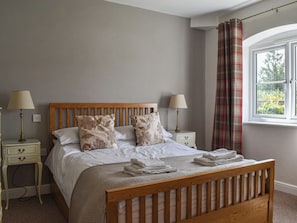 1 bedroom, free WiFi, bed sheets - The Dairy at Brook House Farm-UK40631 (Minshull Vernon, near Nantwich)