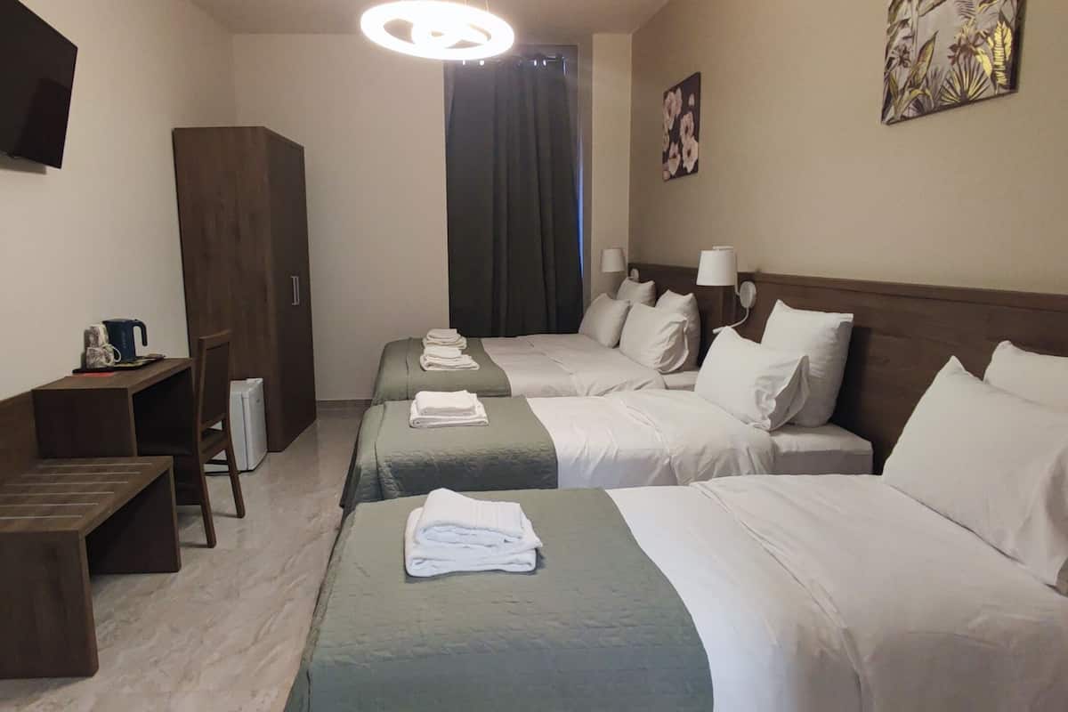 In-room safe, desk, soundproofing, iron/ironing board