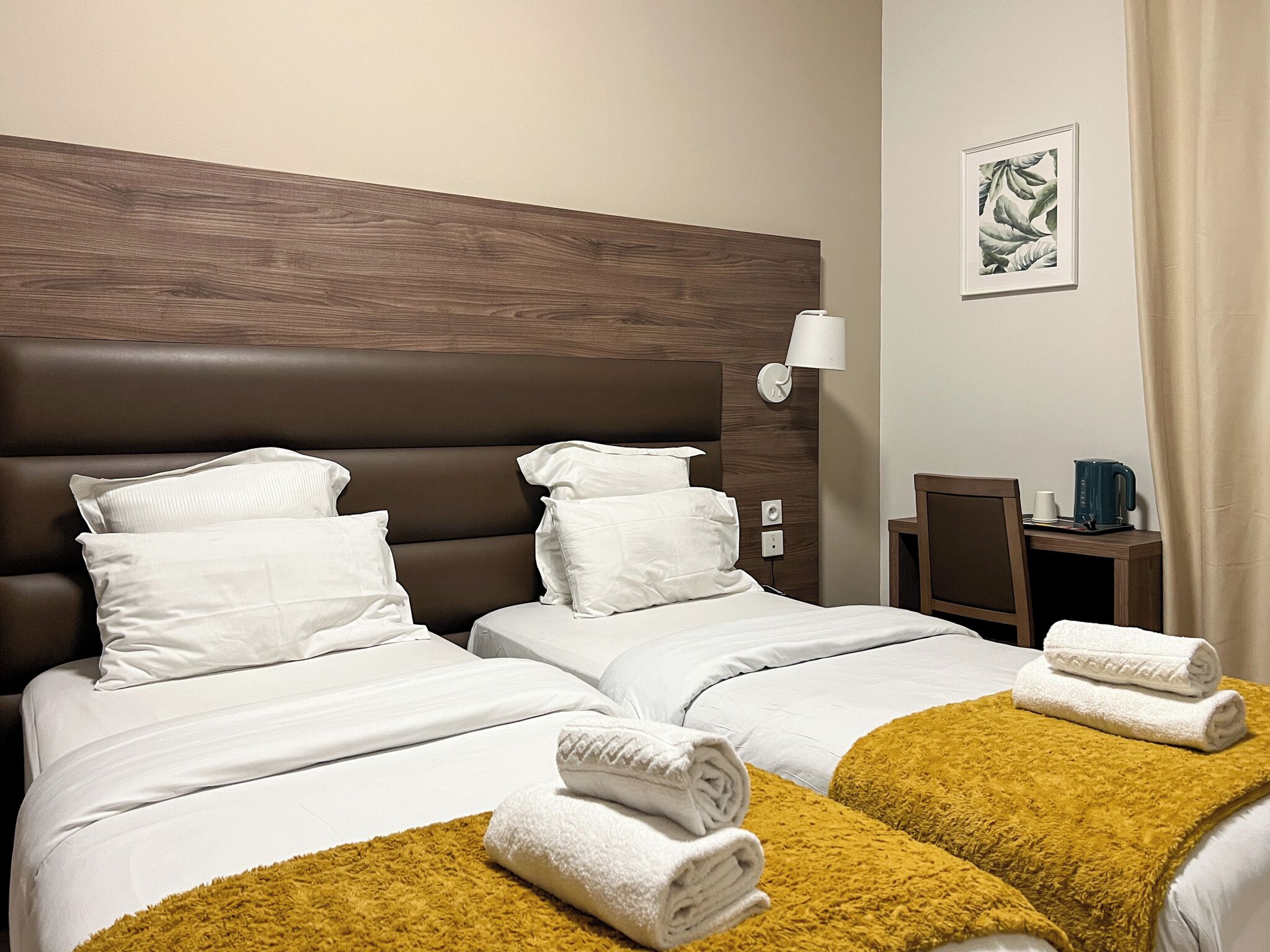 Camera Economy con 2 letti singoli | Una cassaforte in camera, una scrivania, insonorizzazione