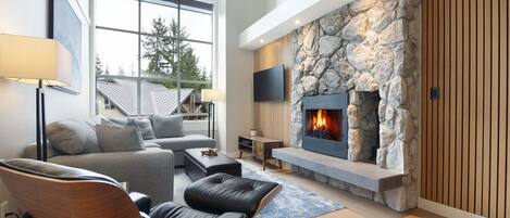 TV connectée, cheminée