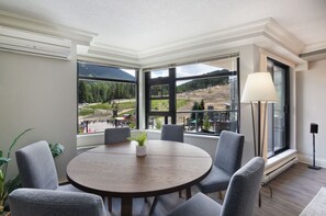 Dining - Ideal mountain Base 2BR/2BA. Views, AC, fireplace! (Whistler)