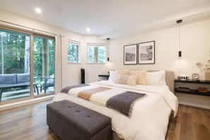 4 Schlafzimmer, Schreibtisch, Bügeleisen/Bügelbrett, kostenloses WLAN