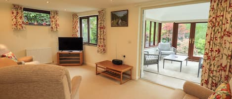 Cottage | Living area