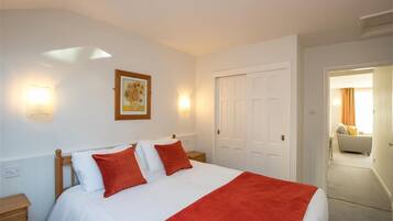 2 habitaciones, decoración personalizada y muebles diferentes