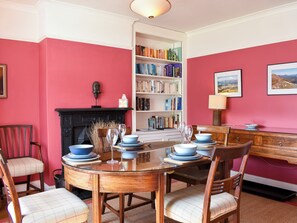 Dining - 3 bedroom accommodation in Keswick (Keswick)