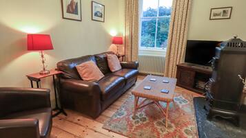 Cottage | Living area