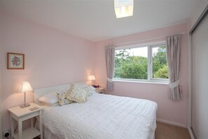 2 bedrooms, individually decorated, individually furnished