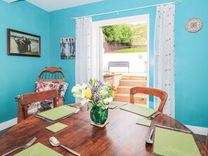 Dining - Celia's View (Langport)