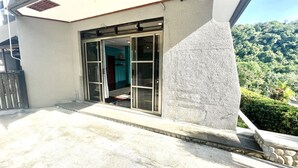 Exterior - Impeccable 1-bedroom Lodging in Koror (Koror)