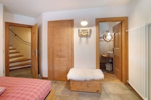 2 Schlafzimmer, kostenloses WLAN, BettwÀsche