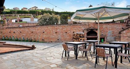 Vacation Home "Sweet Life" with Shared Pool, Private Terrace & Wi-Fi