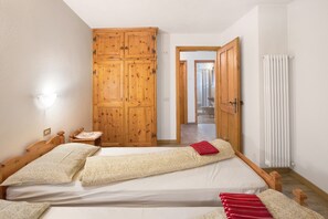 4 chambres, Wi-Fi gratuit, draps fournis