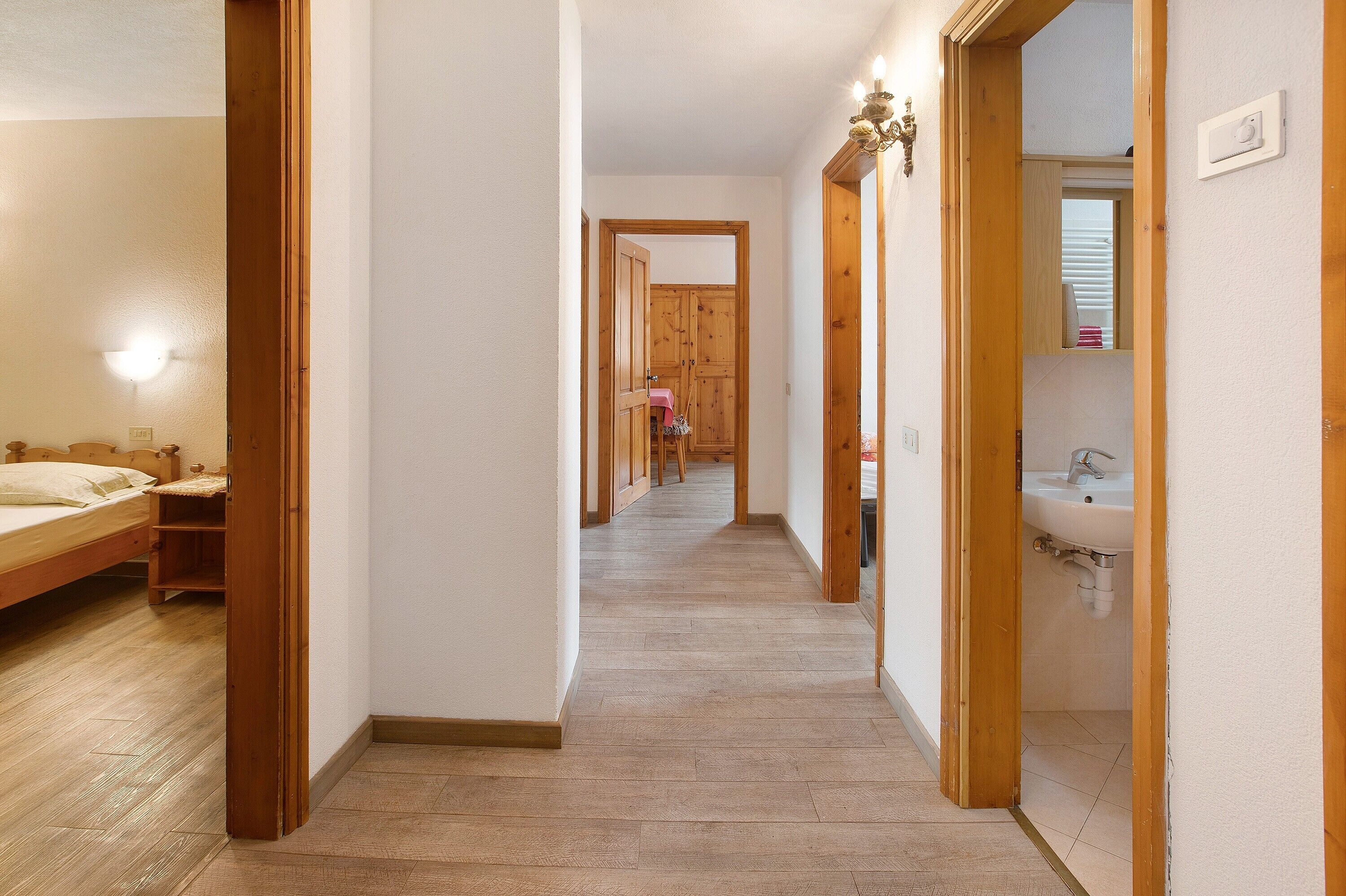 4 Schlafzimmer, kostenloses WLAN, Bettwäsche