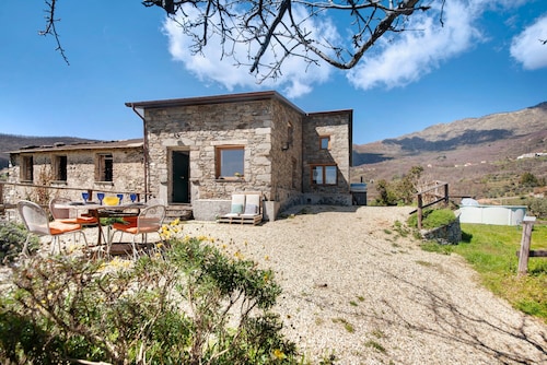 Vacation Home "Nature House Custu Giancu" with Mountain View, Pool & Wi-Fi