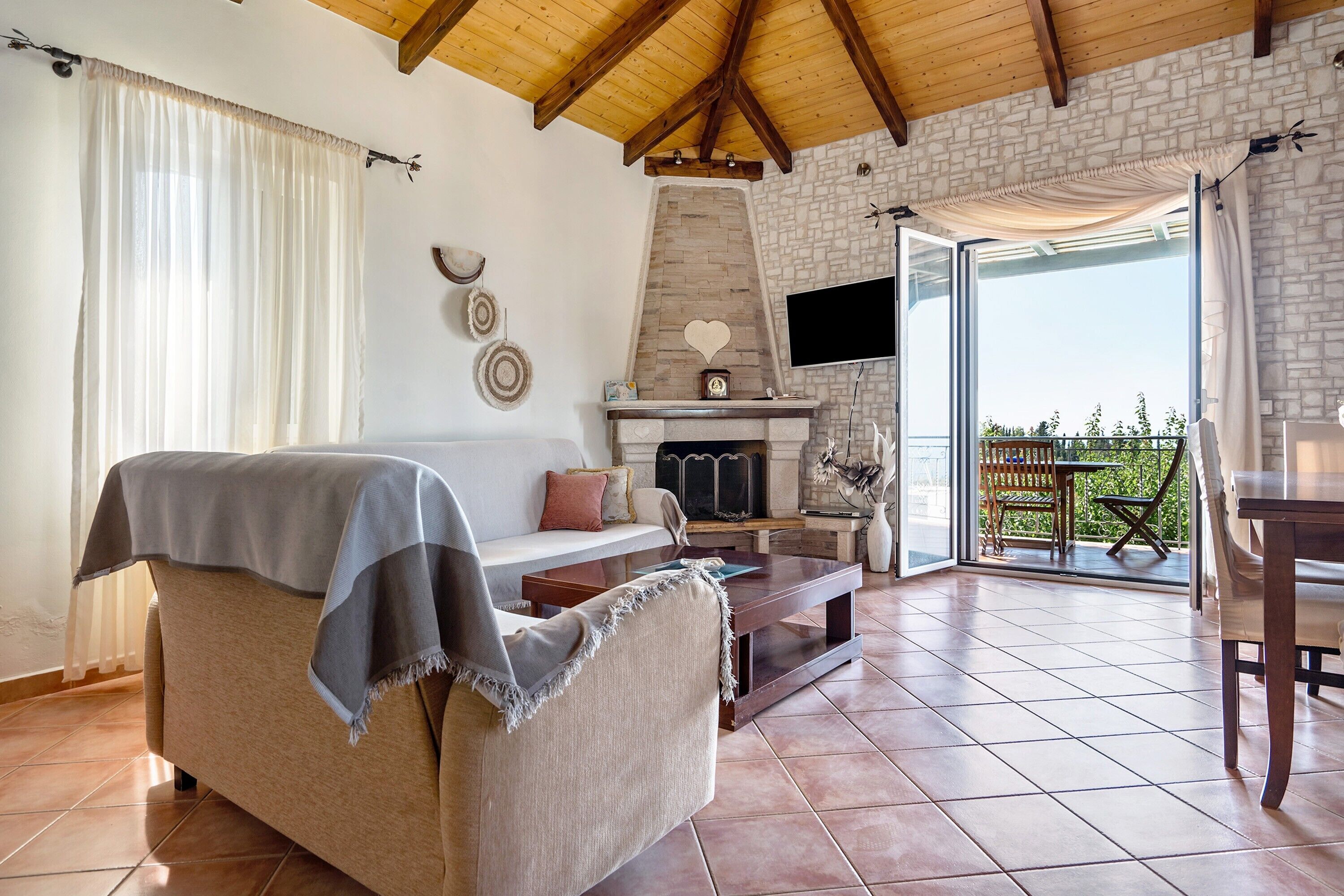 Televisor i llar de foc 