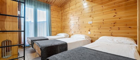 3 chambres, Wi-Fi gratuit, draps fournis