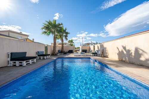 Maison de vacances "Delta" avec piscine partagée, jardin et Wi-Fi