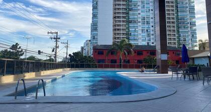 Apartamento aconchegante com vista para o mar