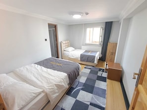 Departamento familiar, vista al lago | Tabla de planchar con plancha y wifi gratis