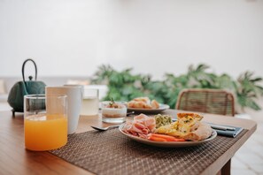 Free daily full breakfast - Palazzo Frangipane (Salve)