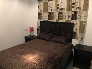 2 bedrooms, desk, iron/ironing board, free WiFi