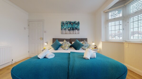 Ferienhaus | 5 Schlafzimmer, Bügeleisen/Bügelbrett, kostenloses WLAN, Bettwäsche