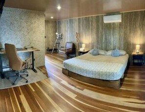 1 slaapkamer, een bureau, gratis wifi, beddengoed