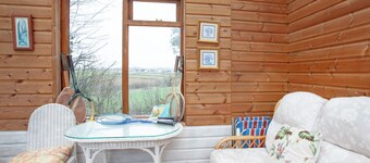 2 bedroom accommodation in Clyst Honiton, near Exeter