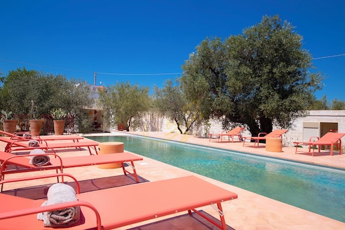 TD Lamia Porta Rossa, Countryside w/Olive Trees