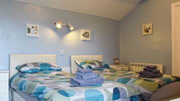 1 bedroom, free WiFi, bed sheets