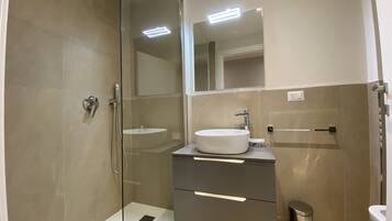 Chambre Simple Deluxe | Salle de bain