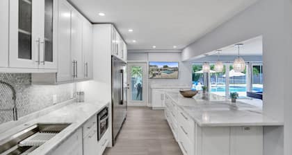 Resort Villa Compound 7BR 2 Houses In One HTD Pool