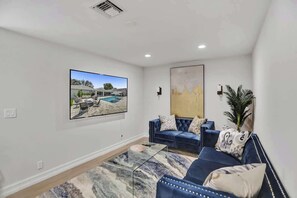 TV, fireplace, offices - Resort Villa Compound 7BR 2 Houses In One HTD Pool (Pompano Beach)