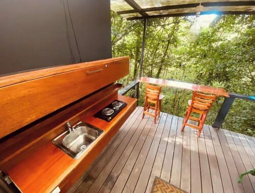 Mahogany-cabin near arenal volcano