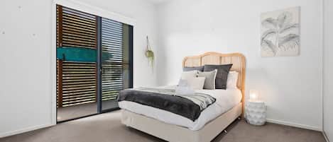 4 chambres, bureau, Wi-Fi, draps fournis